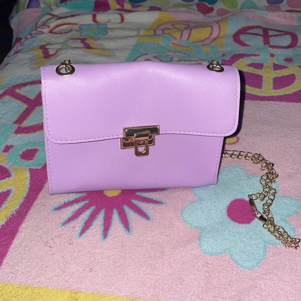 •purple purse•